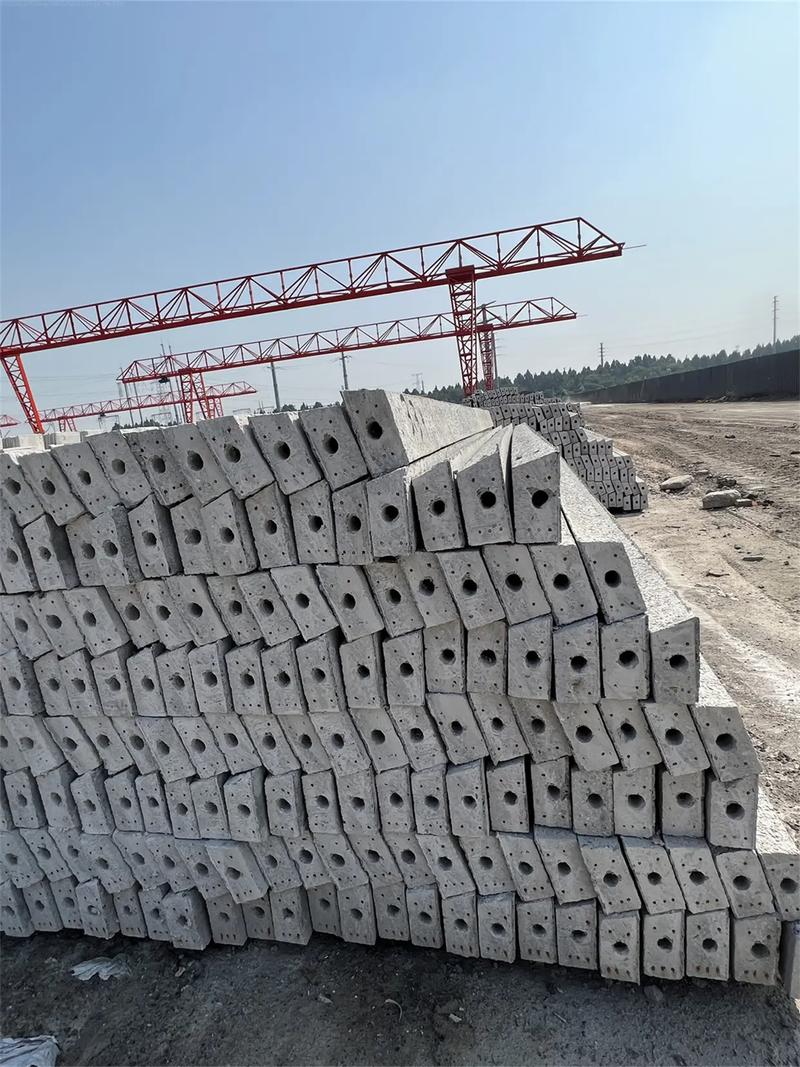 安陽預制水泥制品定做,水泥大梁 煙臺水泥制品廠家,電話139